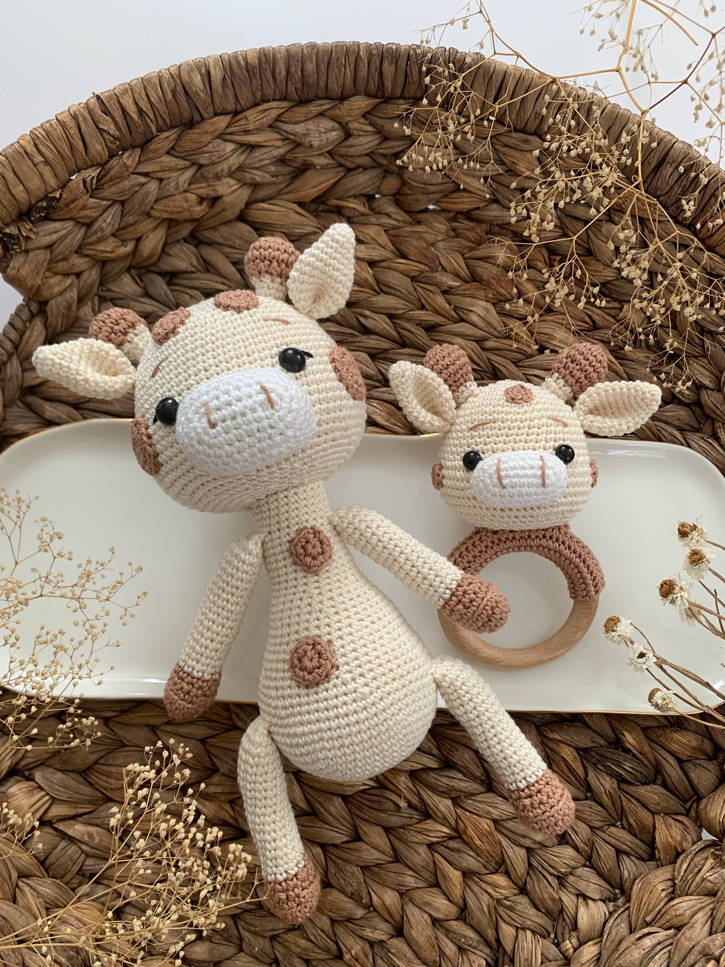 Crochet giraffe doll / baby rattle