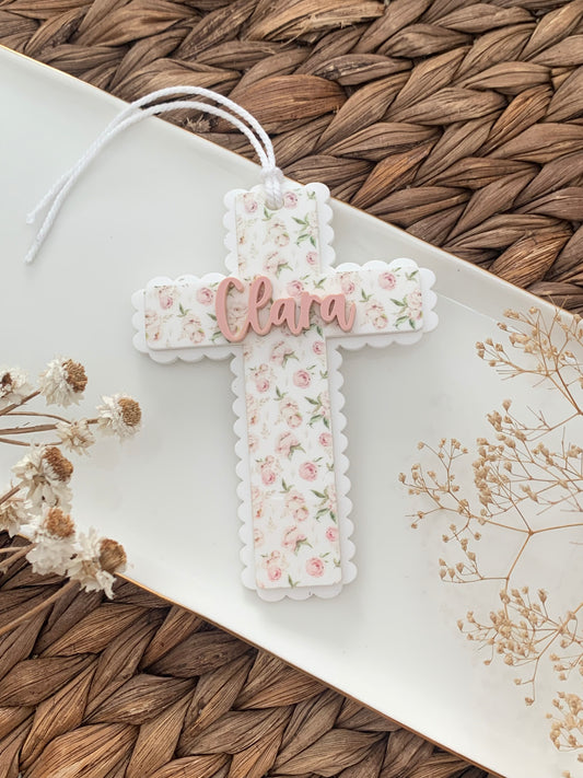 Scalloped Easter Basket Cross Tag