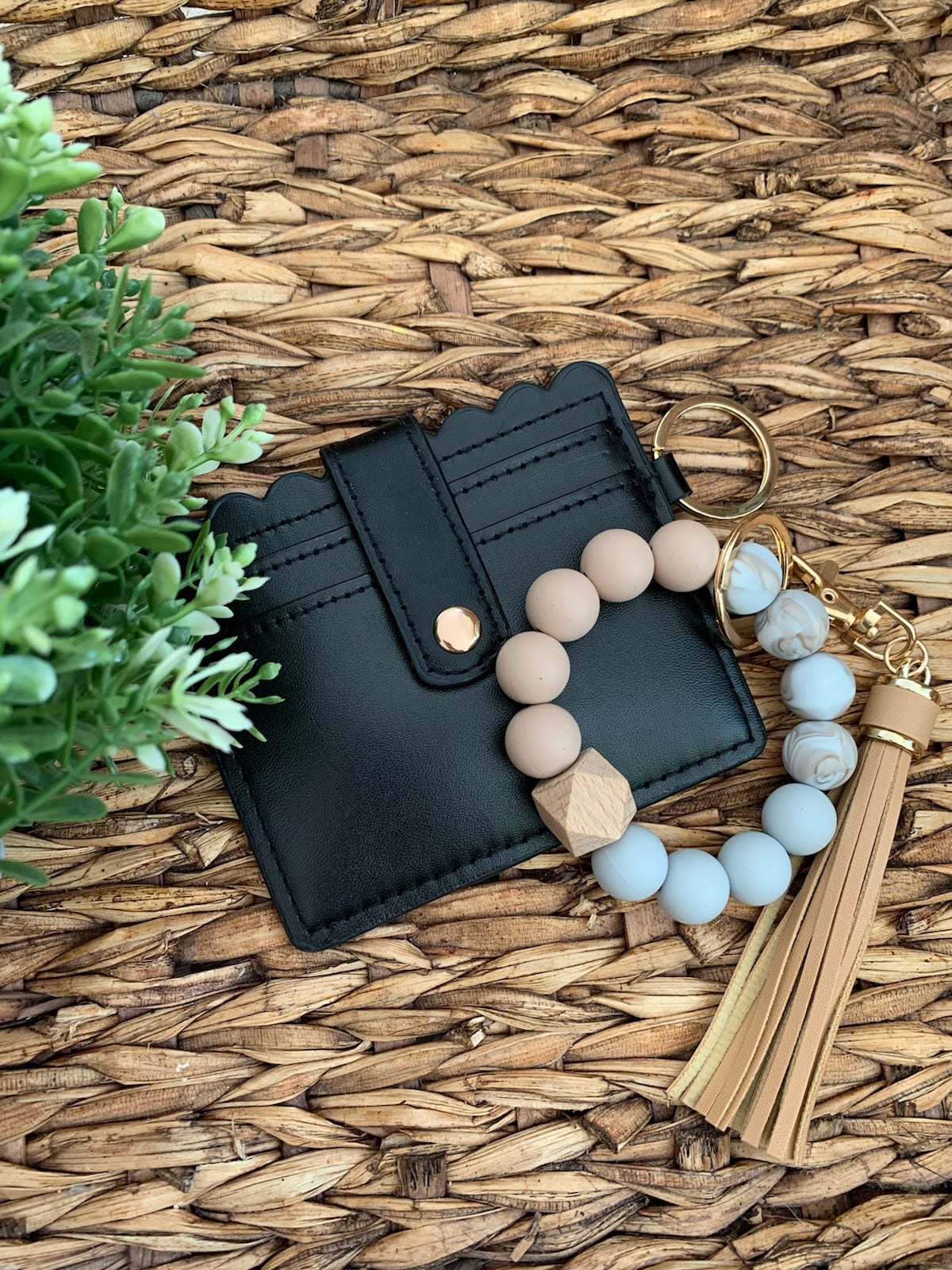 (Set) Silicone Beaded Wristlet & Wallet with personalized wood disc